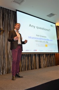 Rob Groenen tijdens zijn presentatie op de Fleet Lounge